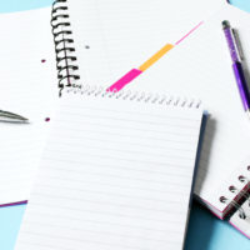 Icone de Curso de Revisão Textual Curso de Revisão Textual